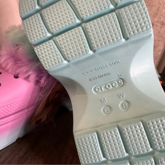 AESPA X CROCS STOMP LINED CLOG Size 8 - Picture 12 of 12